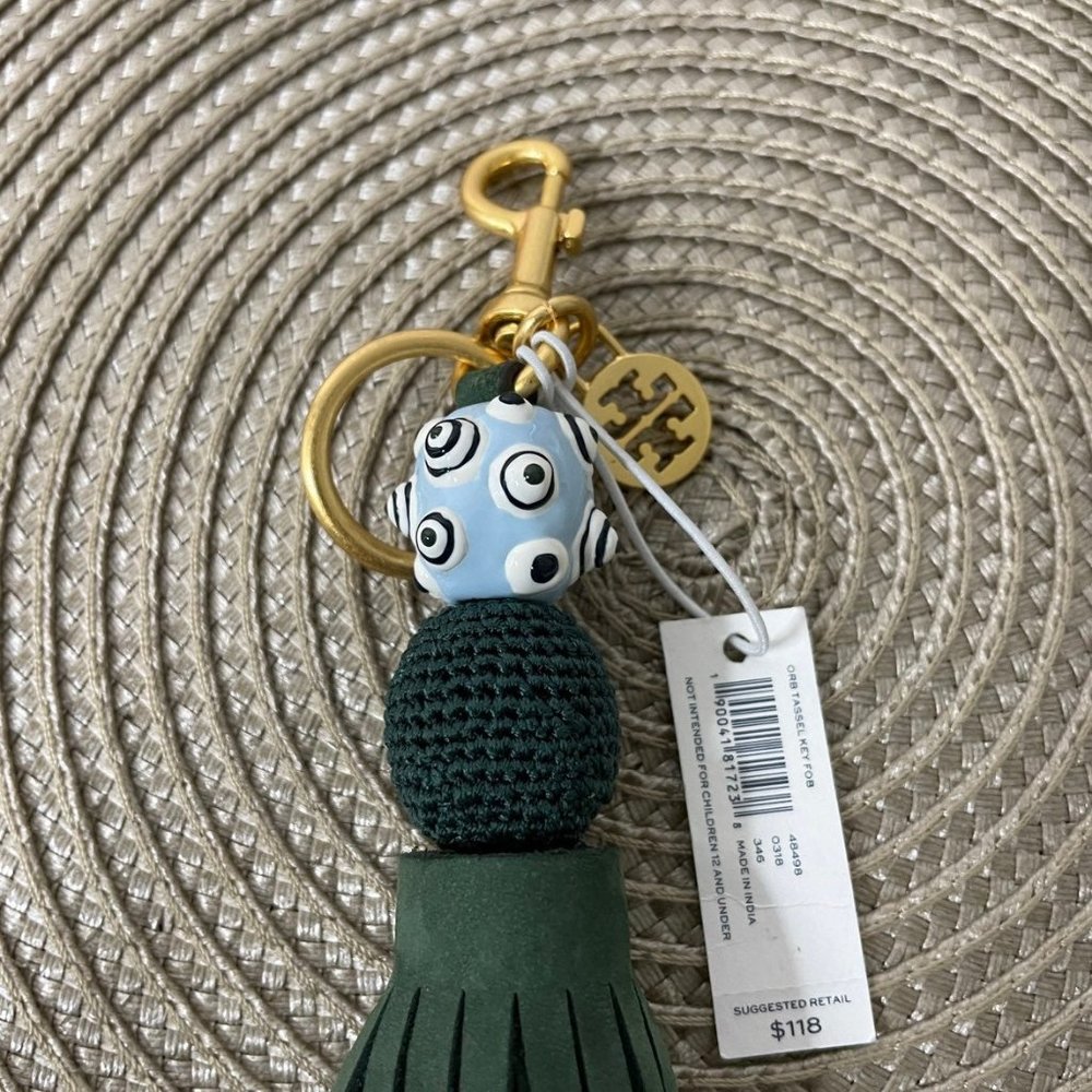 Tory Burch - Orb Tassel Key Banyan Green - Picture 2 of 8